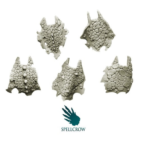 Spellcrow miniatures: Salamandra / Dragons Cloaks